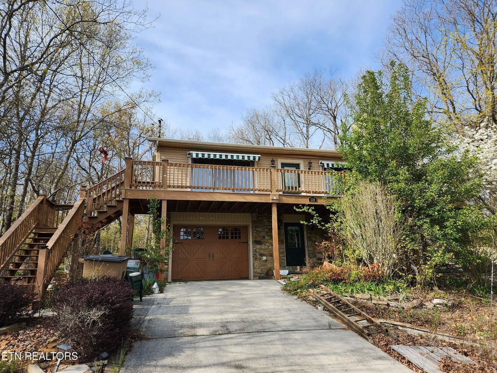 Photo of 339 Snead Drive, Crossville, TN 38558 (MLS # 1336099)