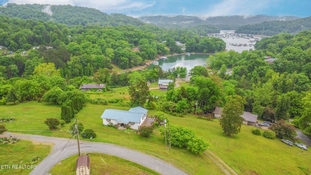Photo of 140 Walnut Circle, New Tazewell, TN 37825 (MLS # 1340547)