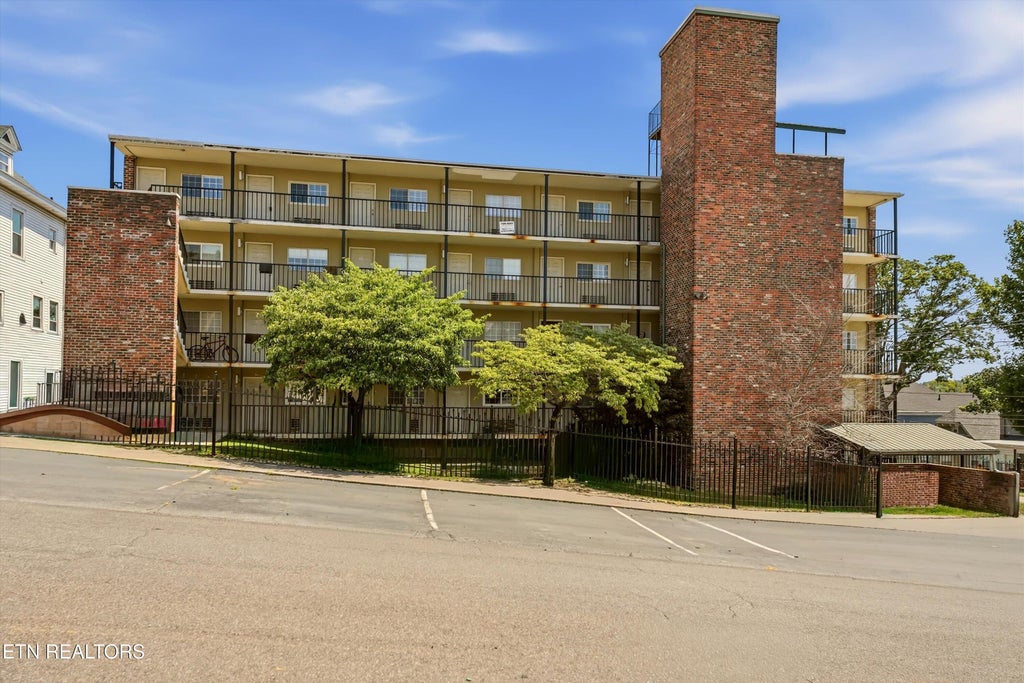 Photo of 510 14th St, Knoxville, TN 37916 (MLS # 1350724)