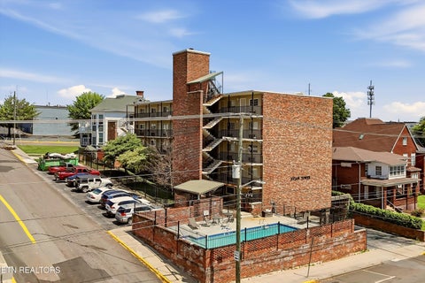 Photo of 510 14th St #305, Knoxville, TN 37916 (MLS # 1350724)