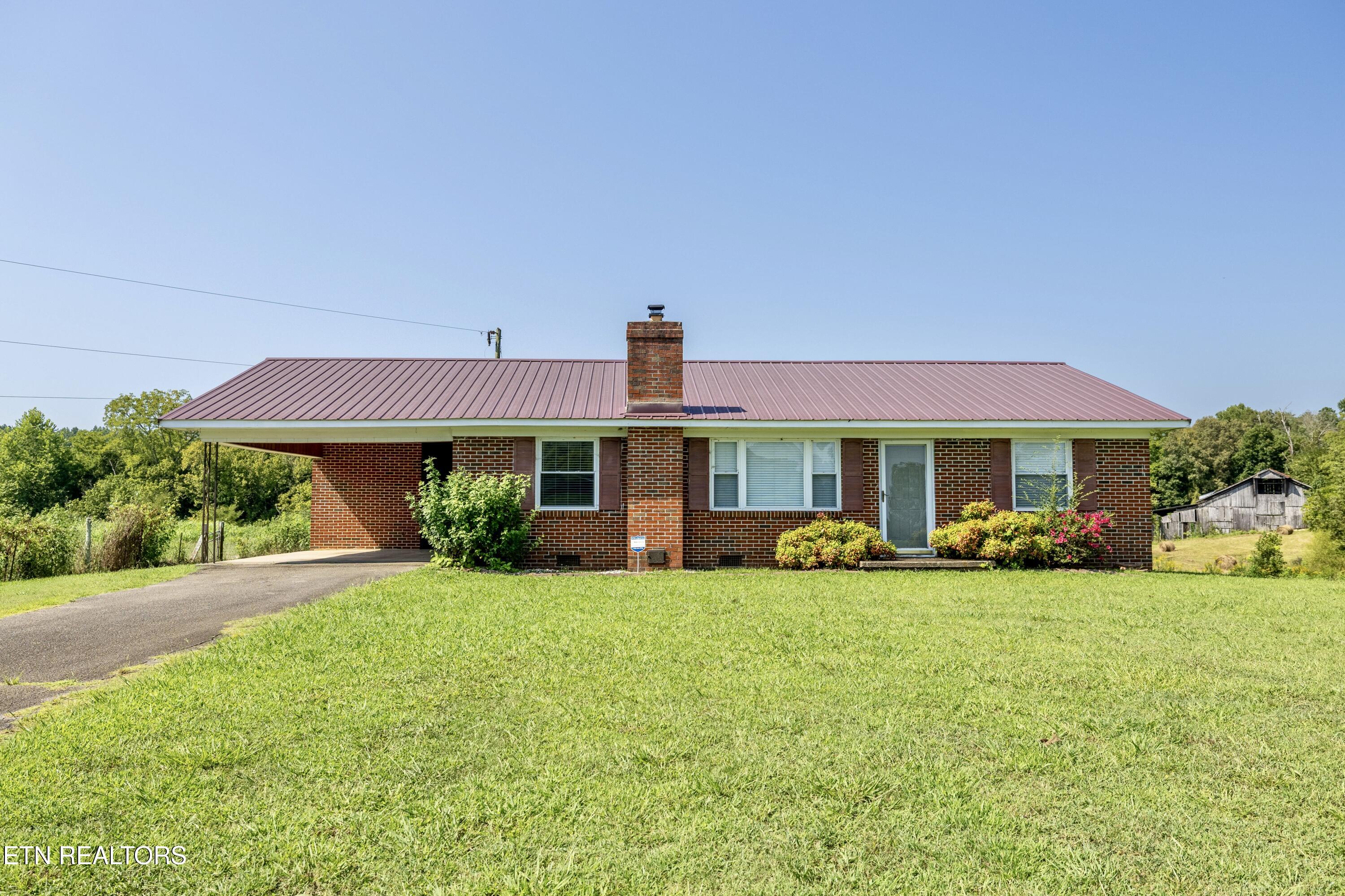 728 County Rd 422