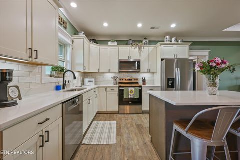 Tiny photo for 853 Pinebrooke Drive, Maryville, TN 37801 (MLS # 1340802)