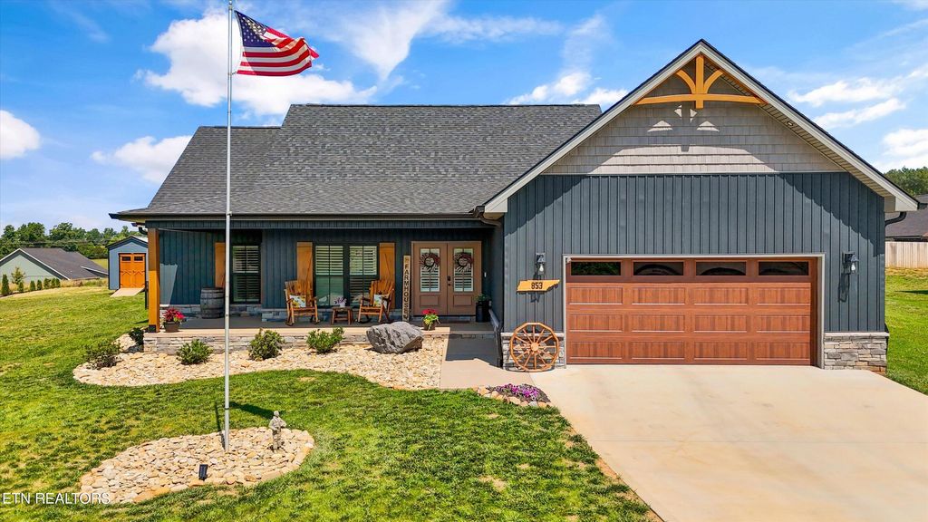 Photo of 853 Pinebrooke Drive, Maryville, TN 37801 (MLS # 1340802)