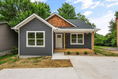 Photo of 134 Woodlawn Pike, Knoxville, TN 37920 (MLS # 1344095)
