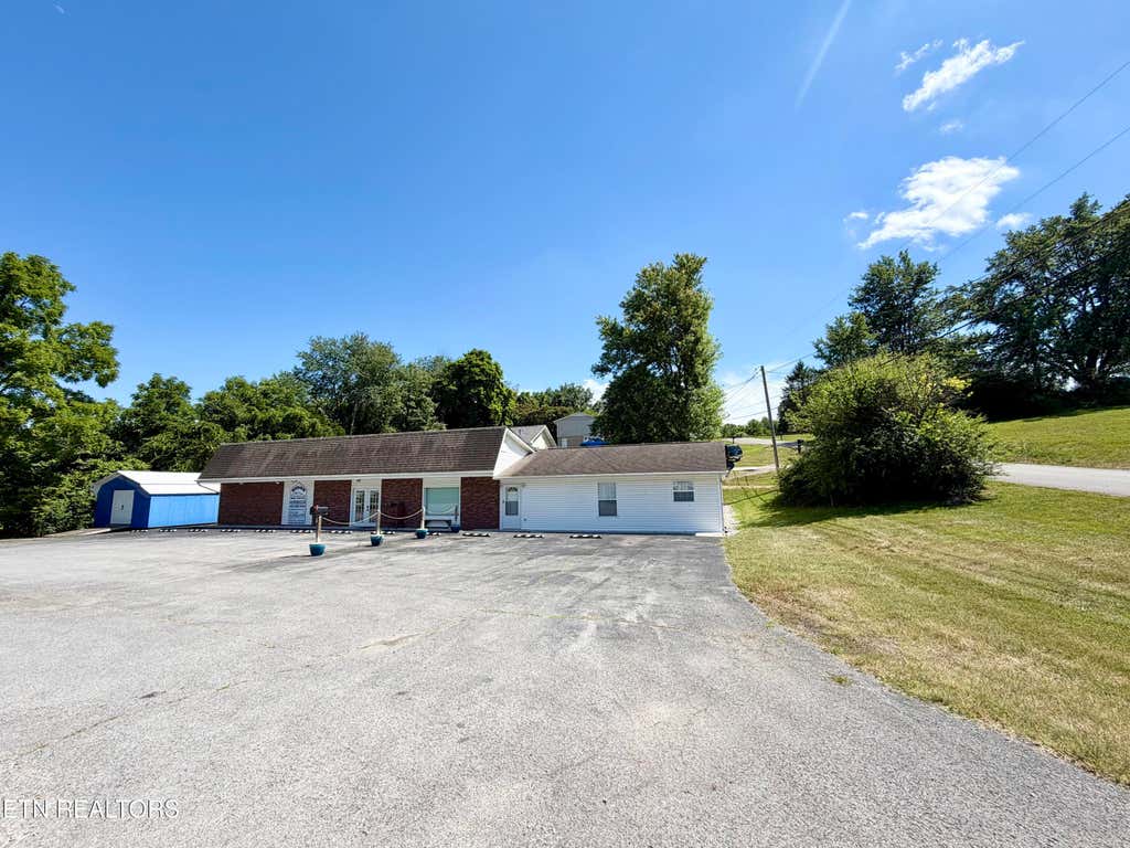 Photo of 1165 Towe String Rd, Jacksboro, TN 37757 (MLS # 1348867)