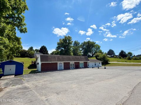 Photo of 1165 Towe String Rd, Jacksboro, TN 37757 (MLS # 1348867)