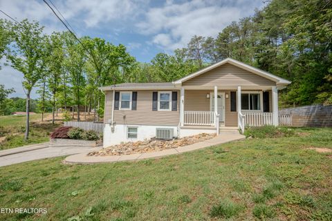 Photo of 315 Lynn St, Kingston, TN 37763 (MLS # 1337687)