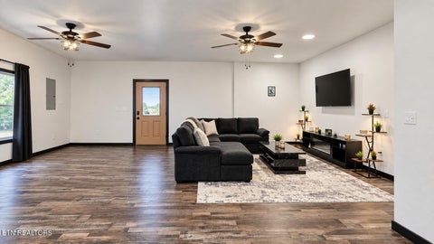 Tiny photo for 2225 Winona Rd, Huntsville, TN 37756 (MLS # 1356252)
