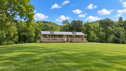 Tiny photo for 2225 Winona Rd, Huntsville, TN 37756 (MLS # 1356252)