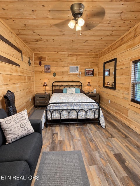 Tiny photo for 2225 Winona Rd, Huntsville, TN 37756 (MLS # 1356252)