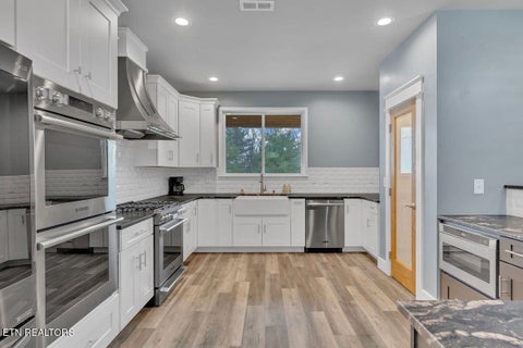 Tiny photo for 283 Old Island Tr, Kingsport, TN 37664 (MLS # 1334861)