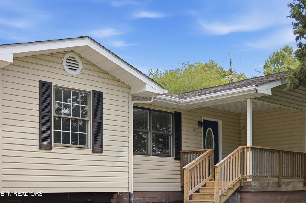 Photo of 219 High Point Orchard Rd, Kingston, TN 37763 (MLS # 1349317)
