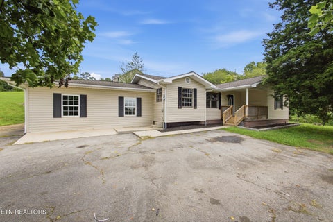 Photo of 219 High Point Orchard Rd, Kingston, TN 37763 (MLS # 1349317)