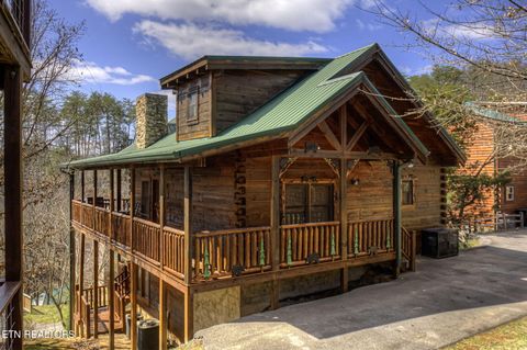 3223 White Falcon Way Pigeon Forge TN 37863