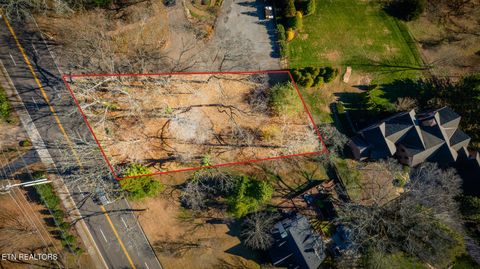 Photo of 3944 Kingston Pike, Knoxville, TN 37919 (MLS # 1324637)