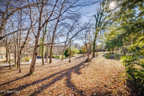 Tiny photo for 3944 Kingston Pike, Knoxville, TN 37919 (MLS # 1324637)
