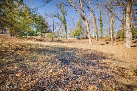 Tiny photo for 3944 Kingston Pike, Knoxville, TN 37919 (MLS # 1324637)