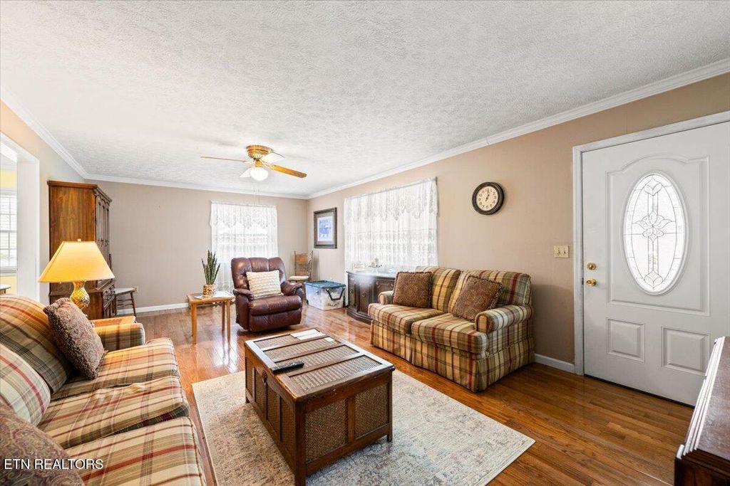 Photo of 109 N 23rd St, LaFollette, TN 37766 (MLS # 1314128)