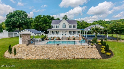 Photo of 1531 Providence Hills Rd, Sevierville, TN 37876 (MLS # 1345912)