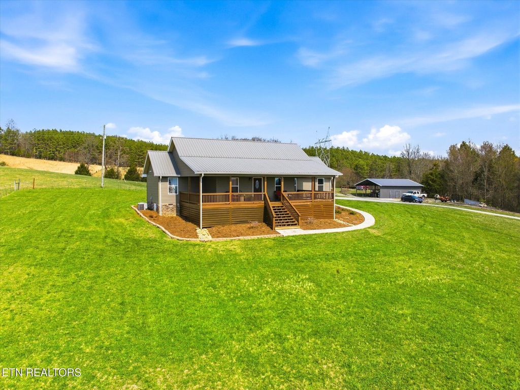 Photo of 14000 Flatwoods Rd, Sweetwater, TN 37874 (MLS # 1334403)