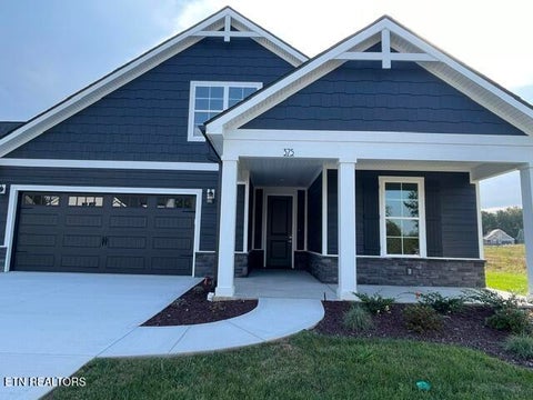 Photo of 375 Trillium Tr, Lenoir City, TN 37771 (MLS # 1356151)
