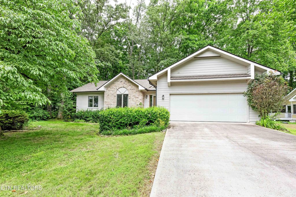 Photo of 206 Cheeskogili Lane, Loudon, TN 37774 (MLS # 1325083)