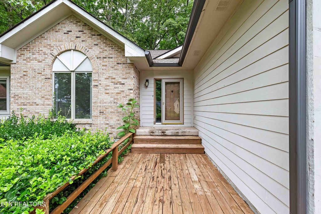 Photo of 206 Cheeskogili Lane, Loudon, TN 37774 (MLS # 1325083)