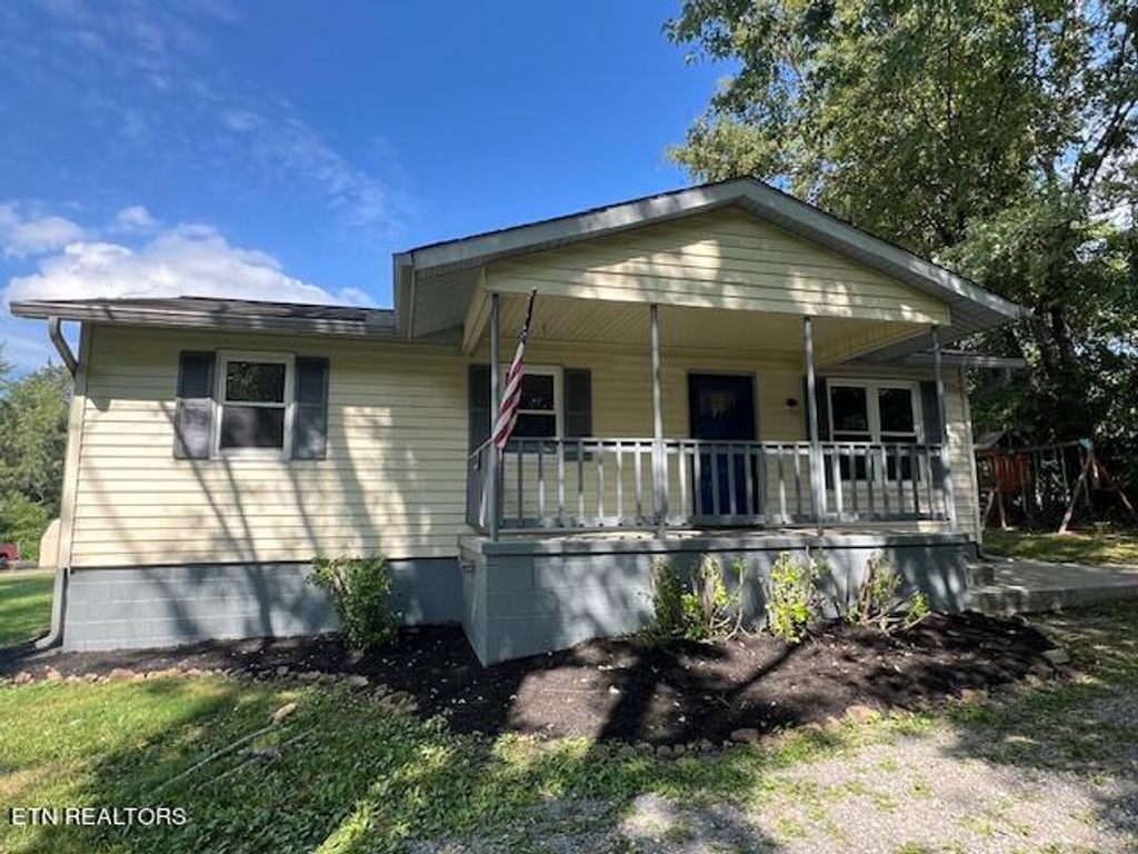 Photo of 3957 Payne Hollow Rd, Walland, TN 37886 (MLS # 1273862)