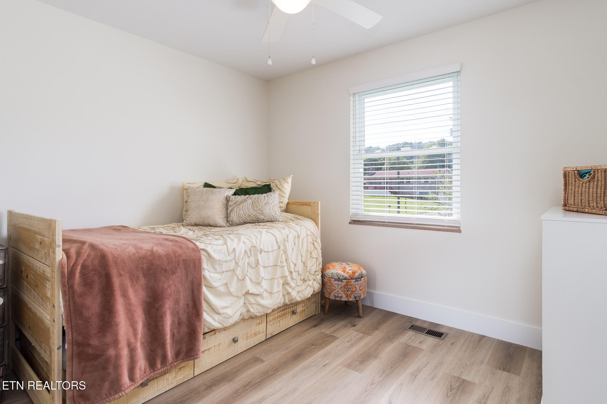 Knoxville, Tennessee 37918, United States, 3 Bedrooms Bedrooms, ,2 BathroomsBathrooms,Residential,Active,178466