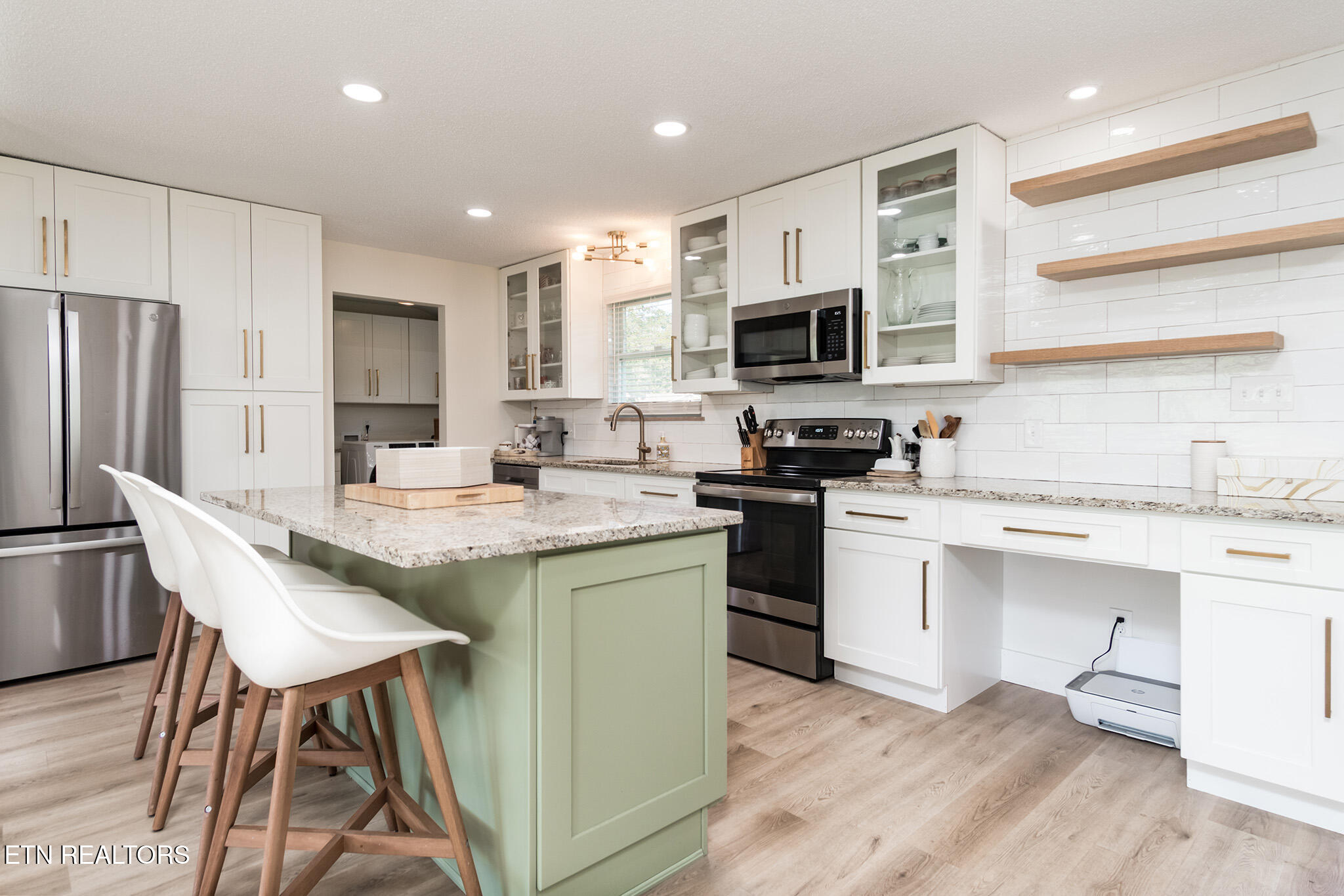 Knoxville, Tennessee 37918, United States, 3 Bedrooms Bedrooms, ,2 BathroomsBathrooms,Residential,Active,178466