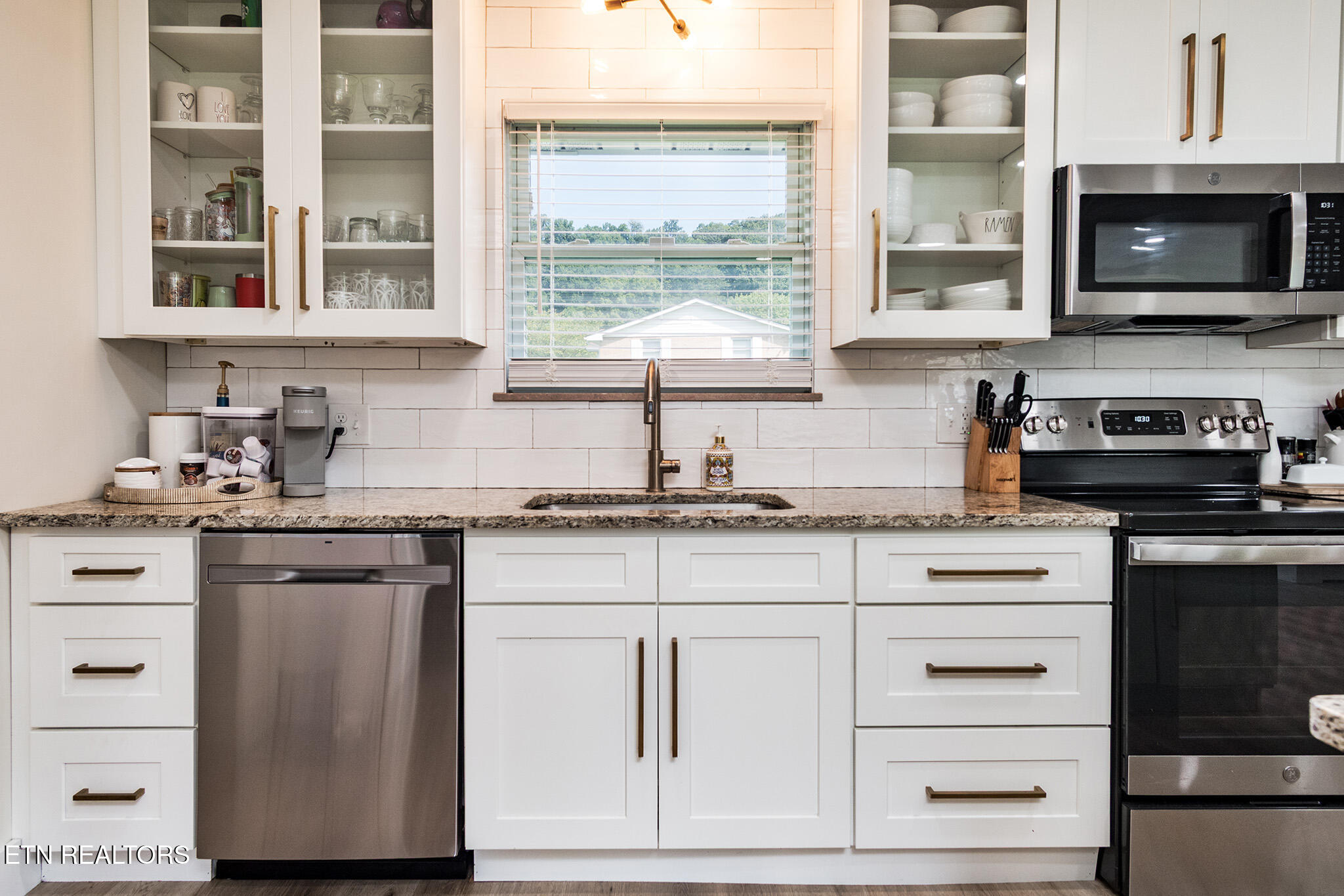 Knoxville, Tennessee 37918, United States, 3 Bedrooms Bedrooms, ,2 BathroomsBathrooms,Residential,Active,178466