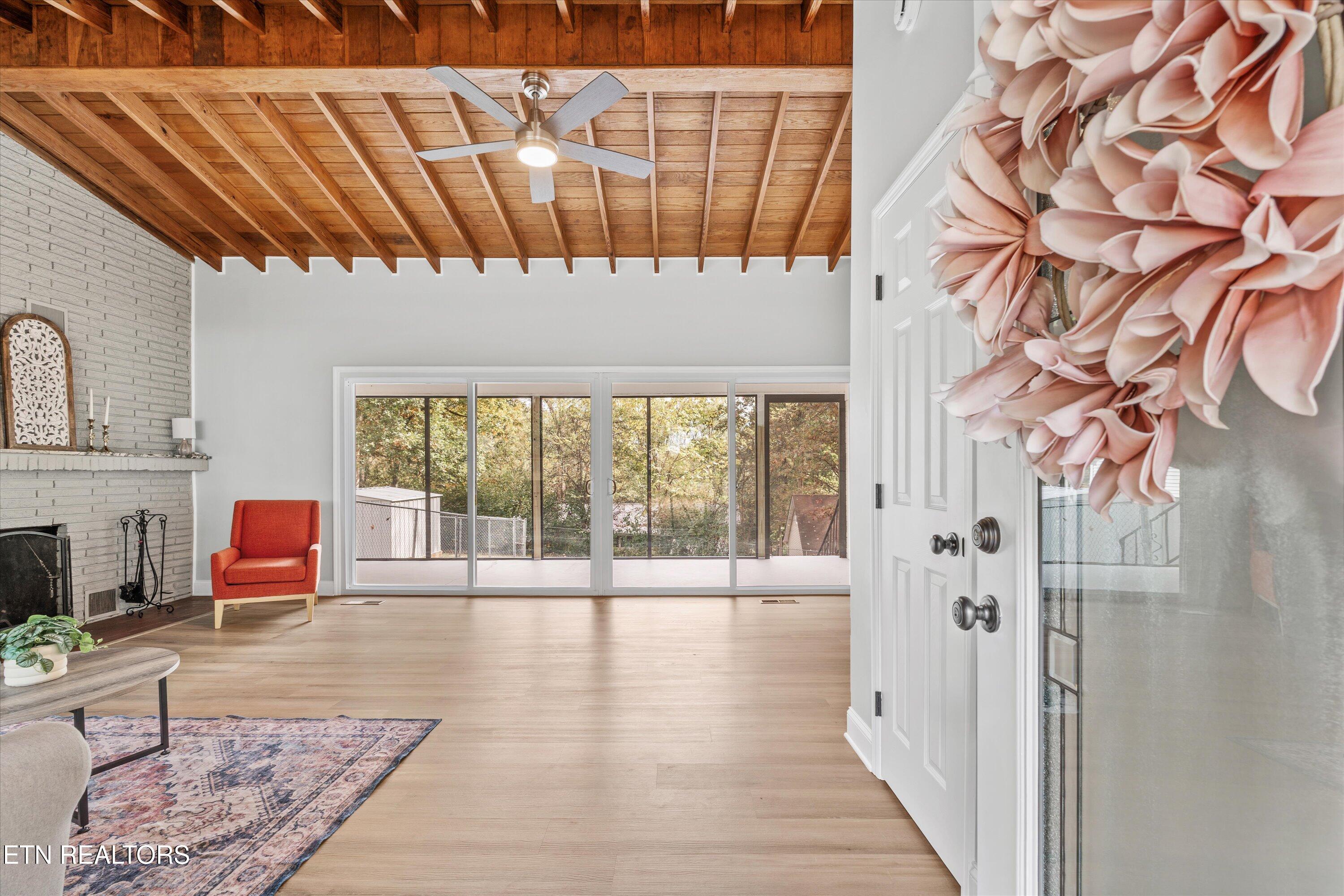 2212 Ridgecrest Drive