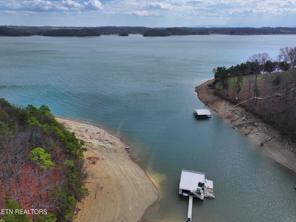 Photo of 211 Sequoyah Tr, Rutledge, TN 37861 (MLS # 1332060)