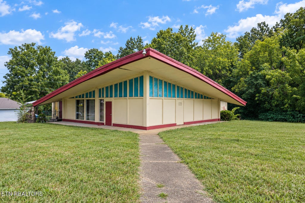 Photo of 5022 Inskip Rd, Knoxville, TN 37912 (MLS # 1355376)