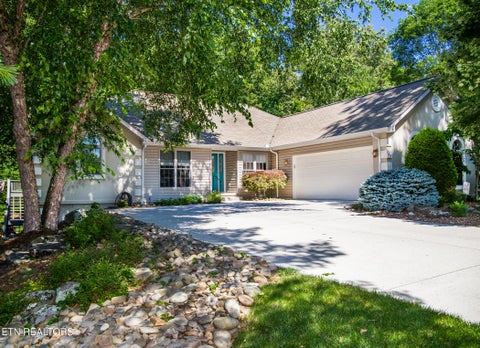 Photo of 169 Forest View Drive, Crossville, TN 38558 (MLS # 1345987)