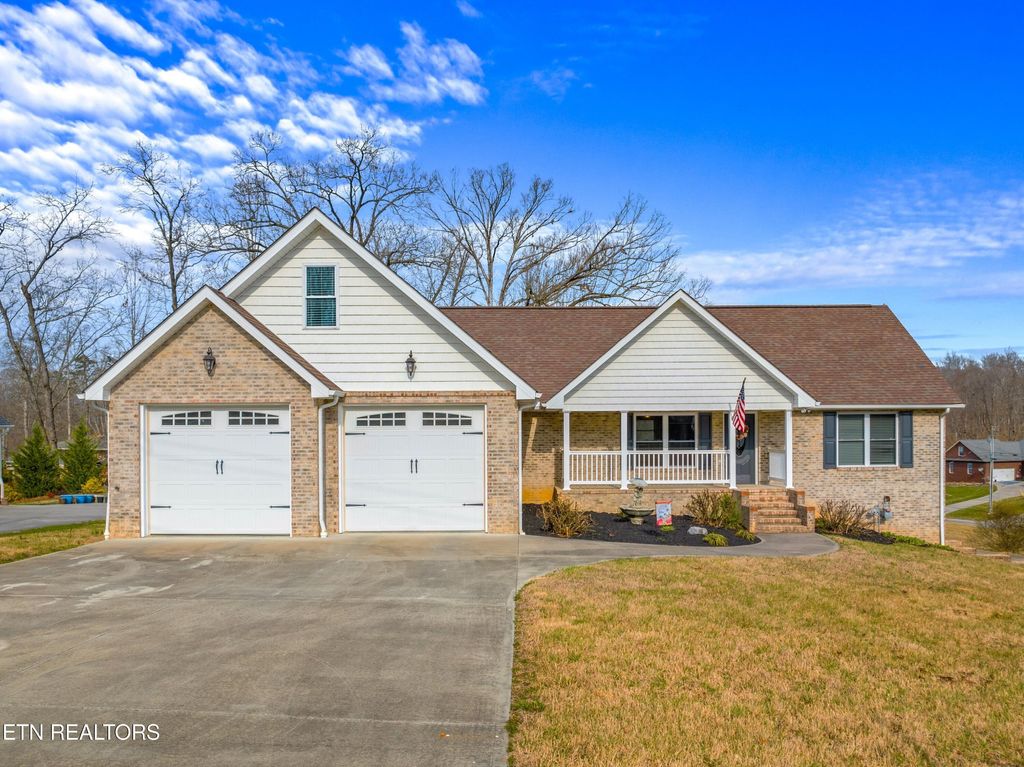 Photo of 915 Bob O Drive, Dandridge, TN 37725 (MLS # 1293698)