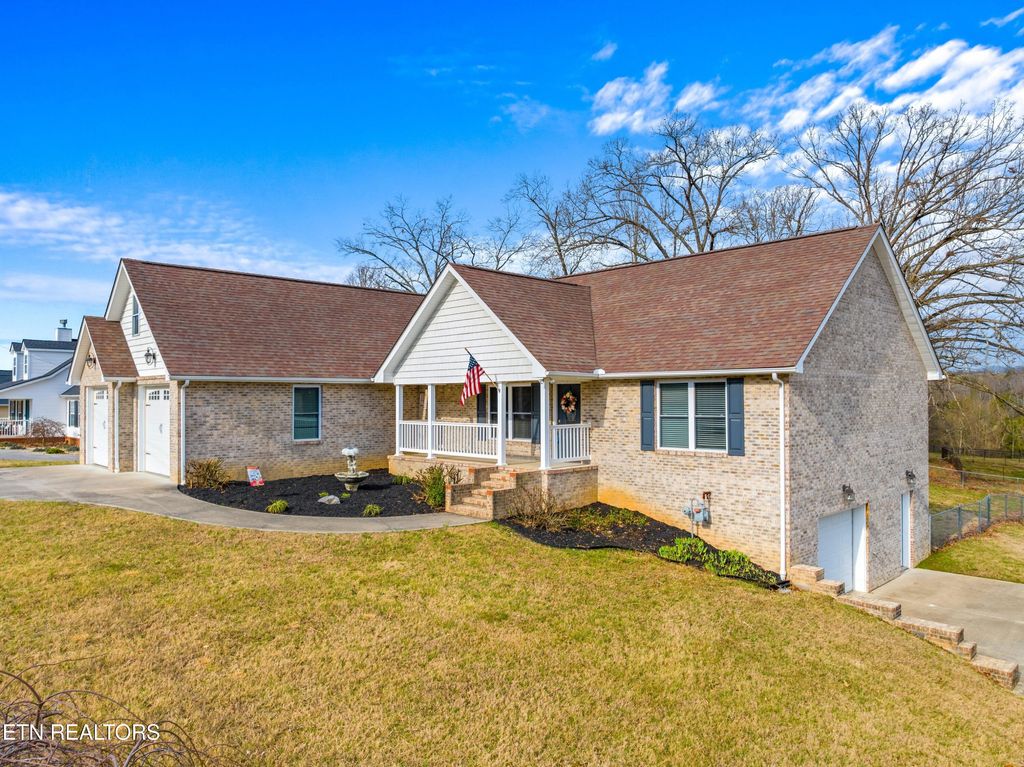 Photo of 915 Bob O Drive, Dandridge, TN 37725 (MLS # 1293698)