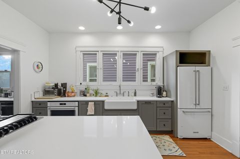 Tiny photo for 1300 Kenyon St, Knoxville, TN 37917 (MLS # 1316358)