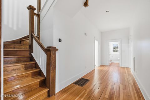 Tiny photo for 1300 Kenyon St, Knoxville, TN 37917 (MLS # 1316358)