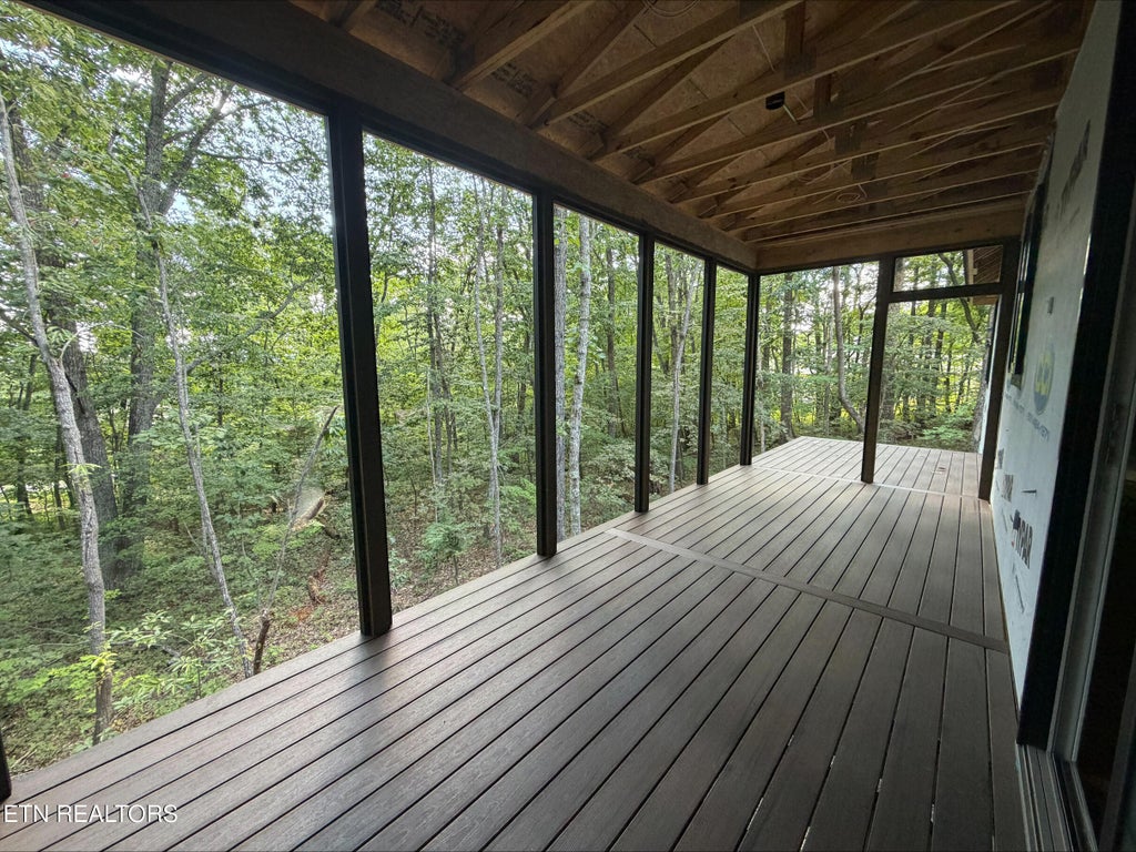 Photo of 129 Folkstone Rd, Fairfield Glade, TN 38558 (MLS # 1352266)