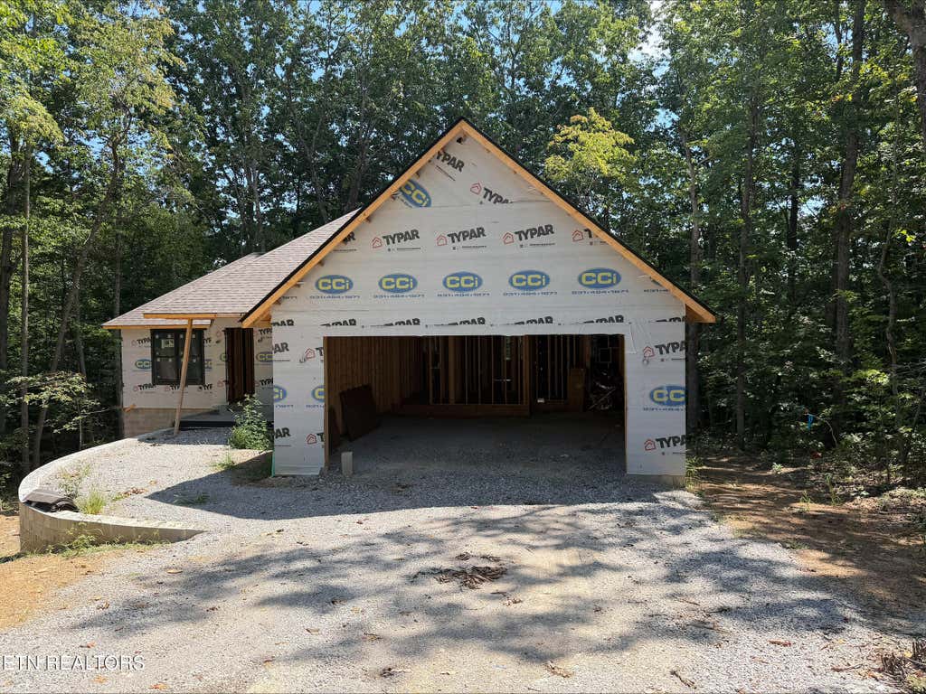 Photo of 129 Folkstone Rd, Fairfield Glade, TN 38558 (MLS # 1352266)