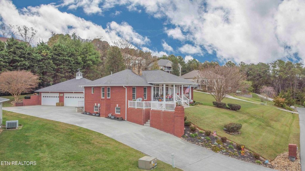 Photo of 155 Southcove Drive, Greenback, TN 37742 (MLS # 1282799)