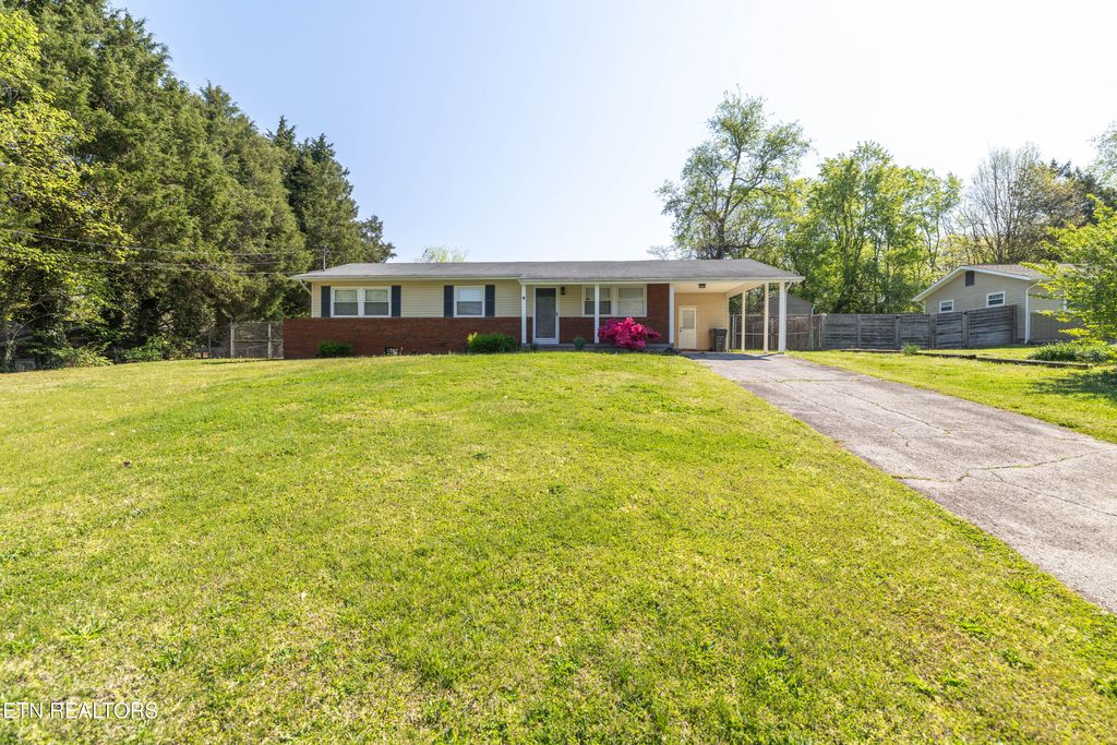 Photo of 4821 Gettysburg Rd, Knoxville, TN 37921 (MLS # 1339832)