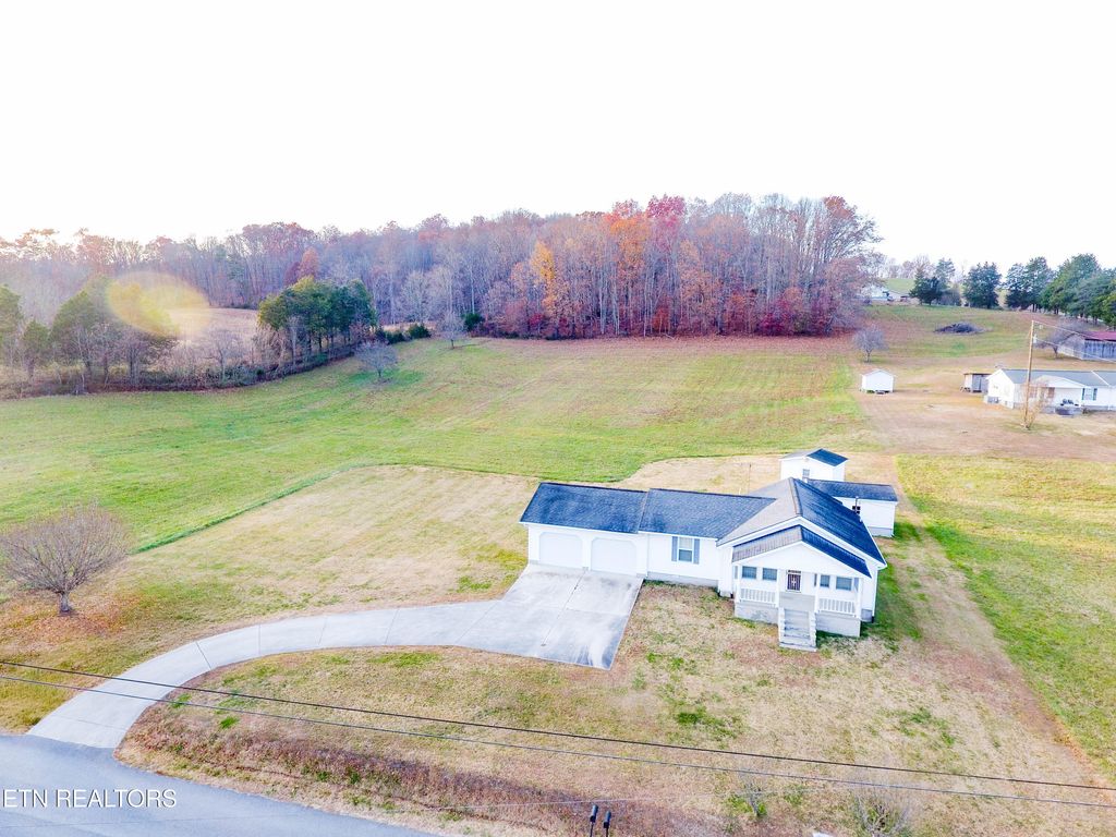 Photo of 397 Circle Drive, Maynardville, TN 37807 (MLS # 1322447)