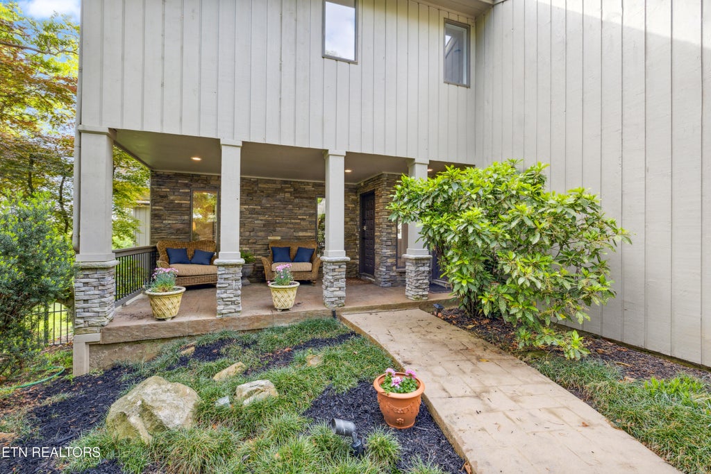 Photo of 12206 Oakland Hills Point, Knoxville, TN 37934 (MLS # 1298822)