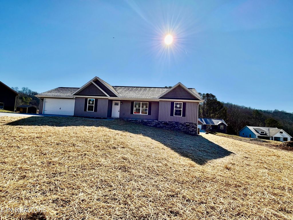 Photo of 135 MILO Circle, Tazewell, TN 37879 (MLS # 1315858)