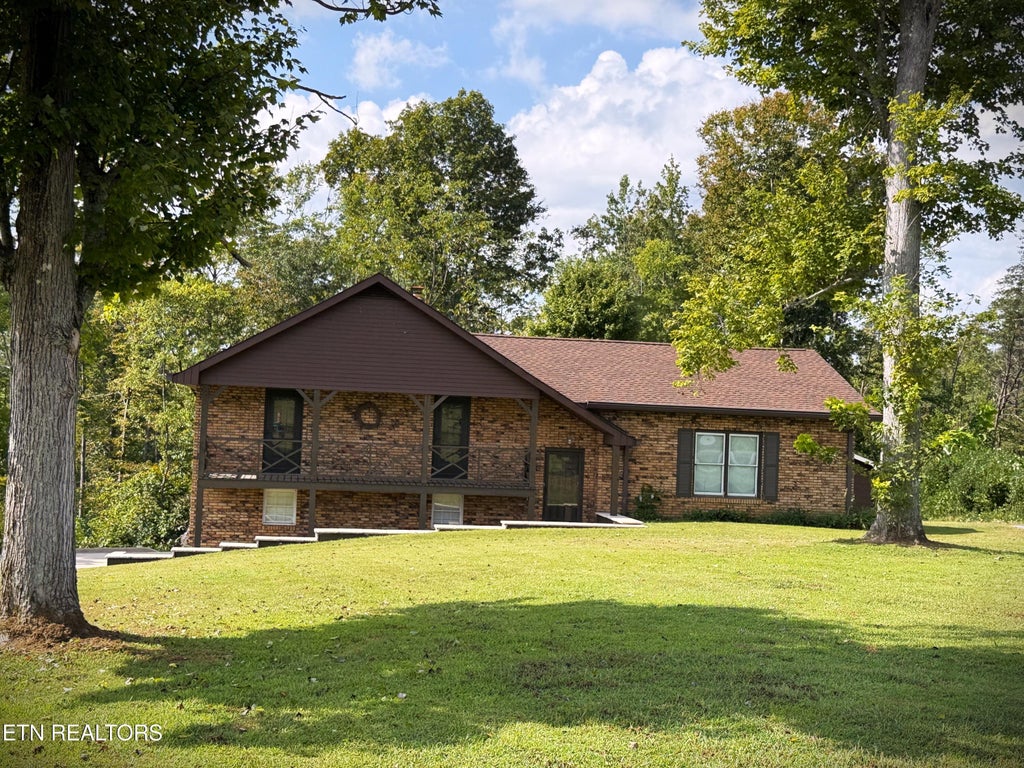 Photo of 2239 Hilham Hwy, Livingston, TN 38570 (MLS # 1355069)