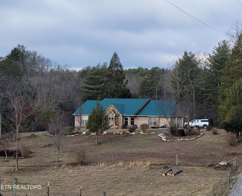 Photo of 742 Hot Water Rd, Tellico Plains, TN 37385 (MLS # 1251437)