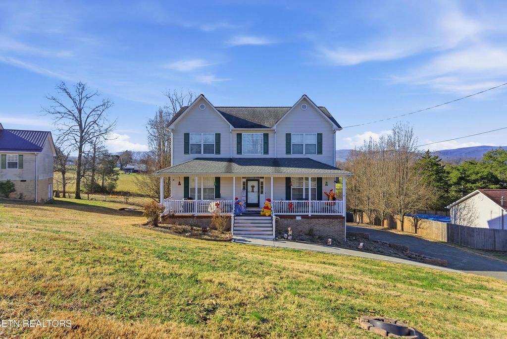 Photo of 267 far view Circle, Jacksboro, TN 37757 (MLS # 1324651)
