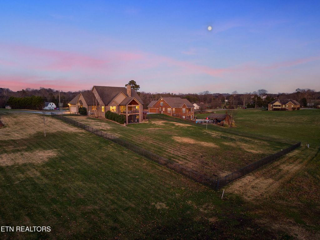 Photo of 8612 N Ruggles Ferry Pike, Strawberry Plains, TN 37871 (MLS # 1329512)